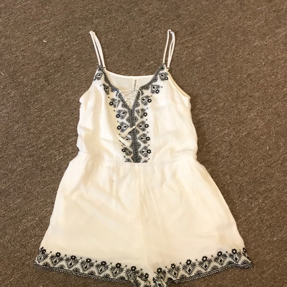 Bethany Mota Other - White Romper